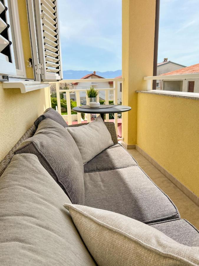 Apartment Baska Mit Poolarea - Krk, Kroatien Esterno foto