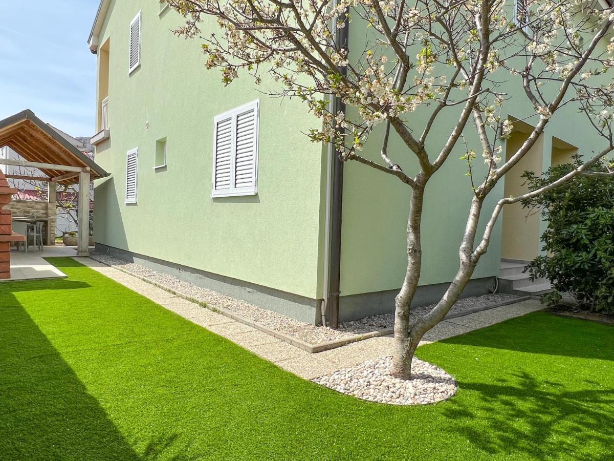 Apartment Baska Mit Poolarea - Krk, Kroatien Esterno foto