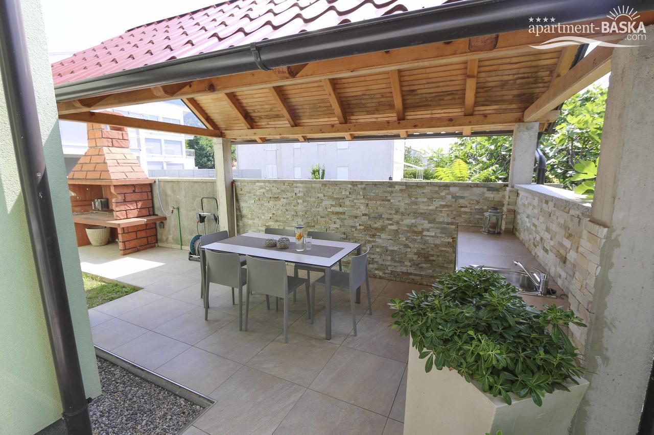 Apartment Baska Mit Poolarea - Krk, Kroatien Esterno foto